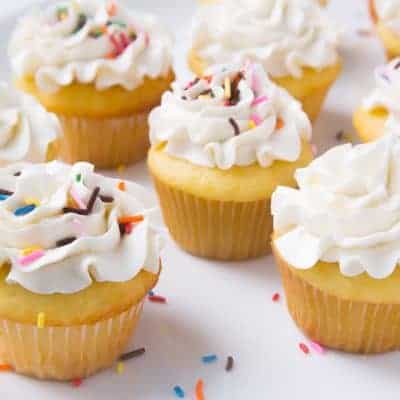 basic-american-buttercream-3gydF4y2Ba