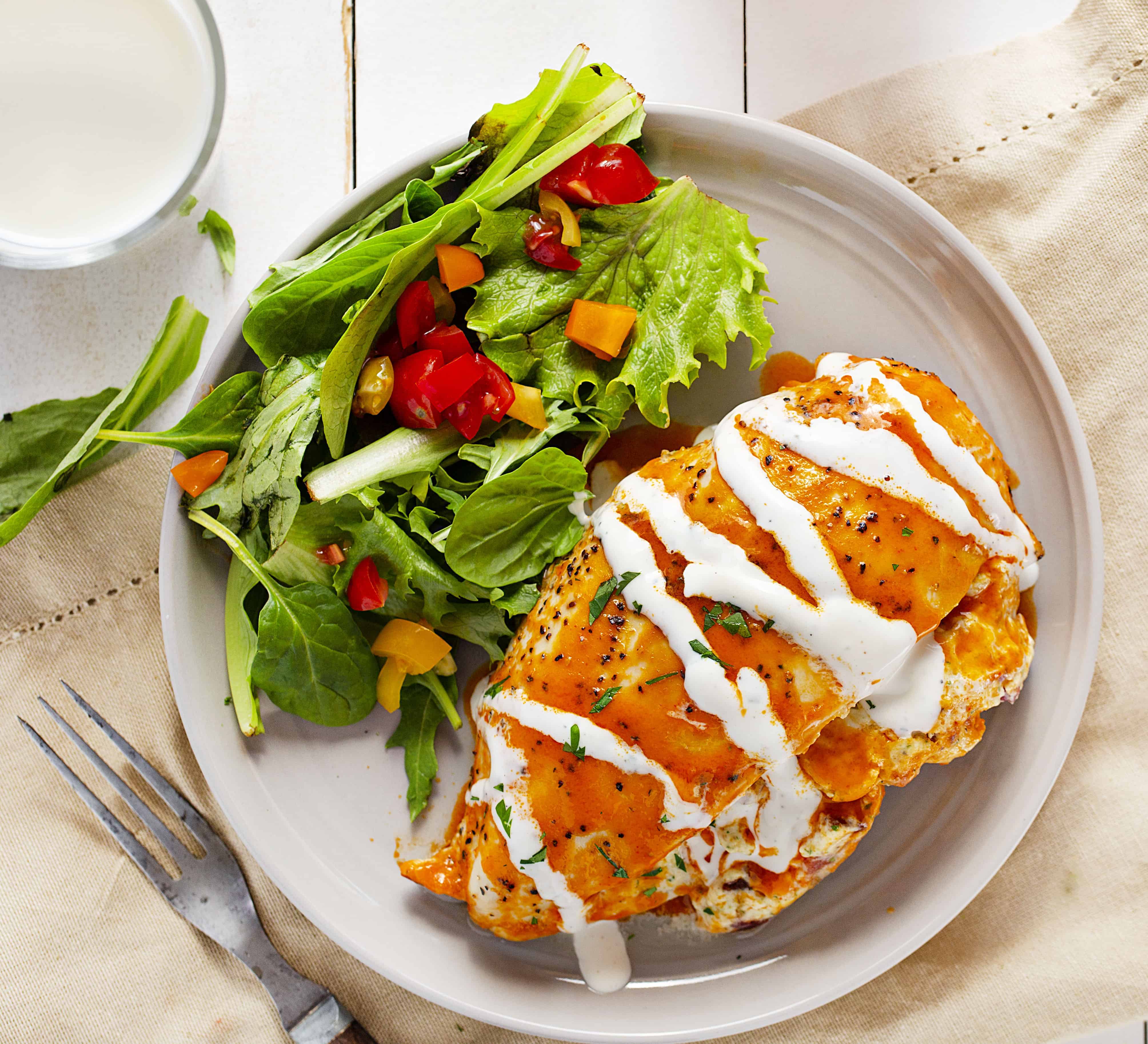 These Buffalo Chicken inspired recipes are a must for people who love flavorful food! Loaded with the classic flavor of buffalo sauce and used in unique (and sometimes questionable!) ways, these recipes are sure to delight buffalo chicken fans! #buffalochicken Buffalo Chicken #buffalochickenrecipes Buffalo Chicken Recipes #appetizers Appetizers #iambaker 布法罗鸡