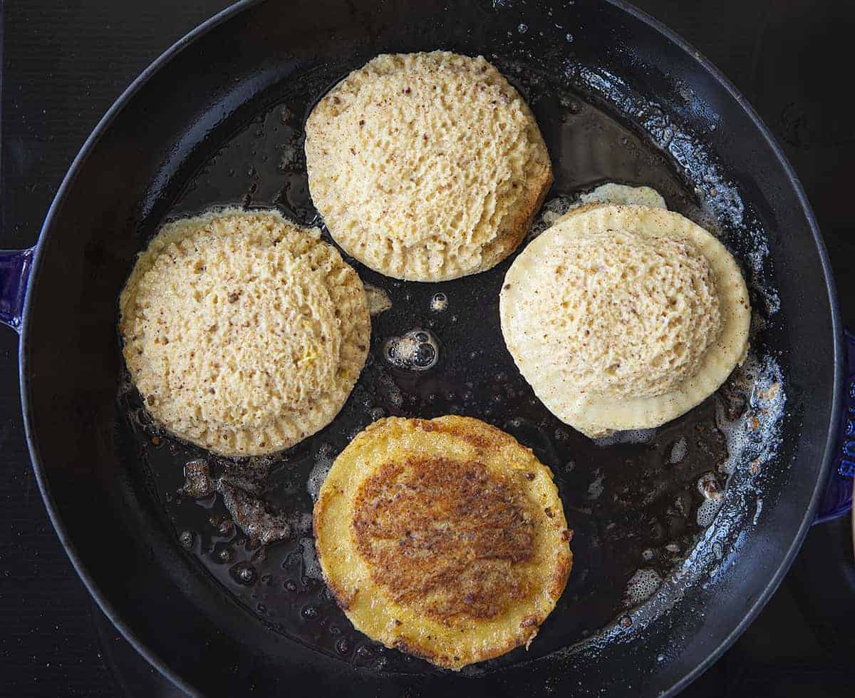 炸香蕉面包法式吐司口袋黑色锅