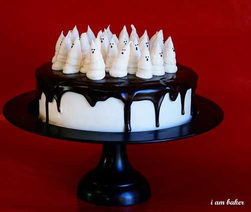The Original Boo-tiful Ghost Cake! #cakedecorating #halloween #ghost #cake Boo-tiful万圣节蛋糕