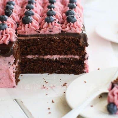 巧克力切成南瓜蛋糕