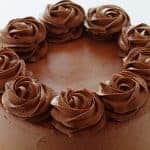 粉红色樱桃蛋糕，奶油软糖糖霜