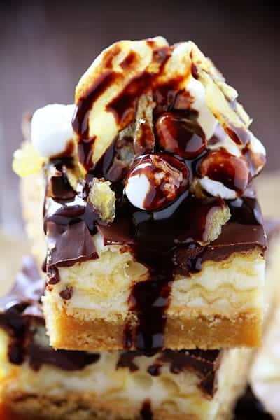 这些巧克力棉花糖金发蛋糕有最神奇的秘密成分!