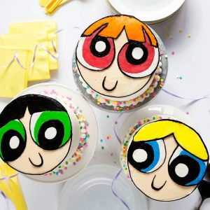 创建个性化的蛋糕是最完美的方式让一个庆祝生日的特别!