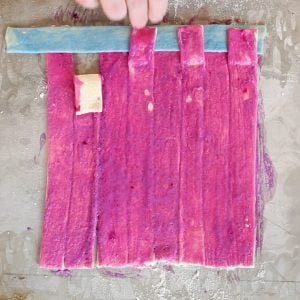 抓住简单的视频怎么做彩色糕点格子!