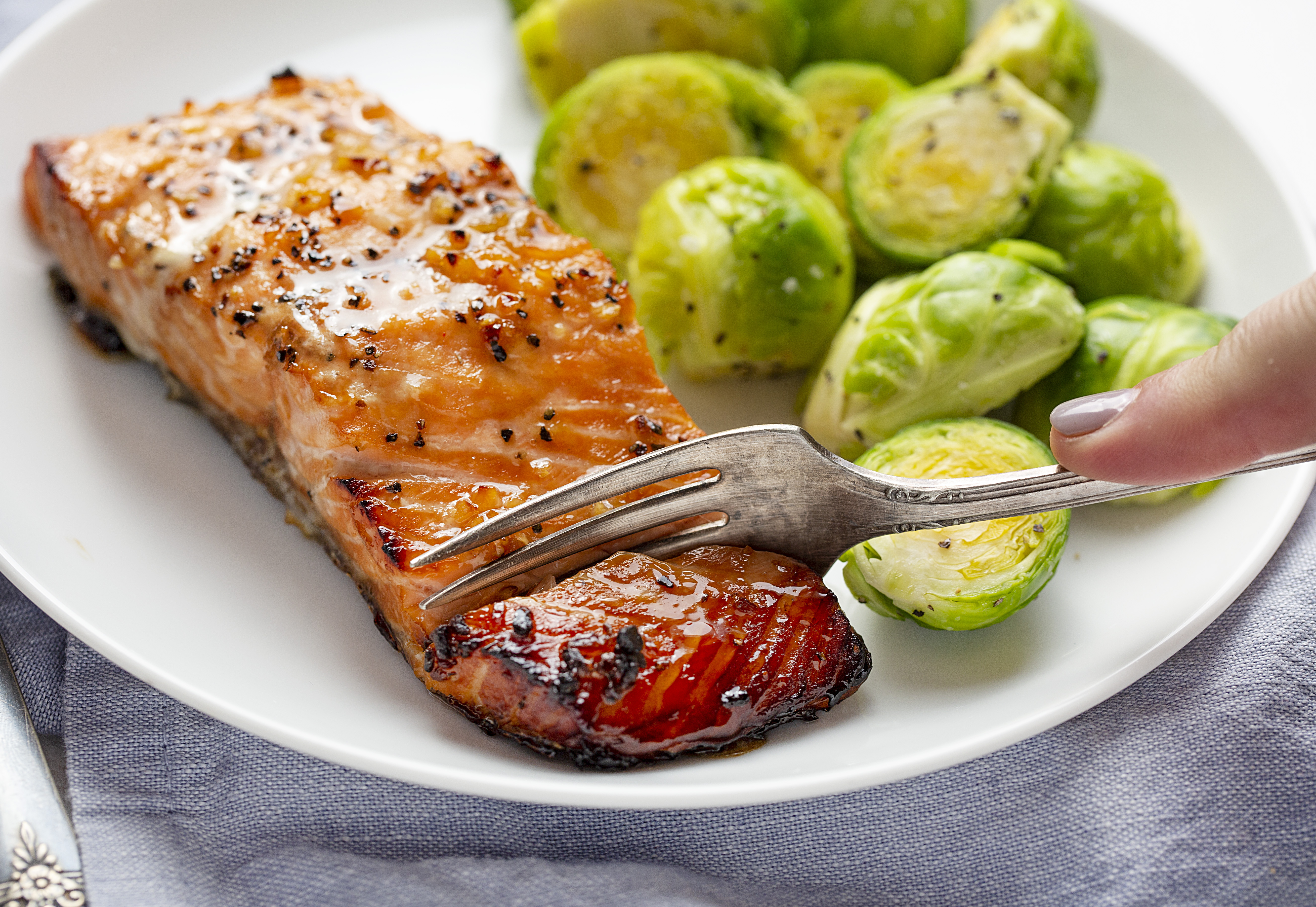 烤蜂蜜蒜蓉三文鱼