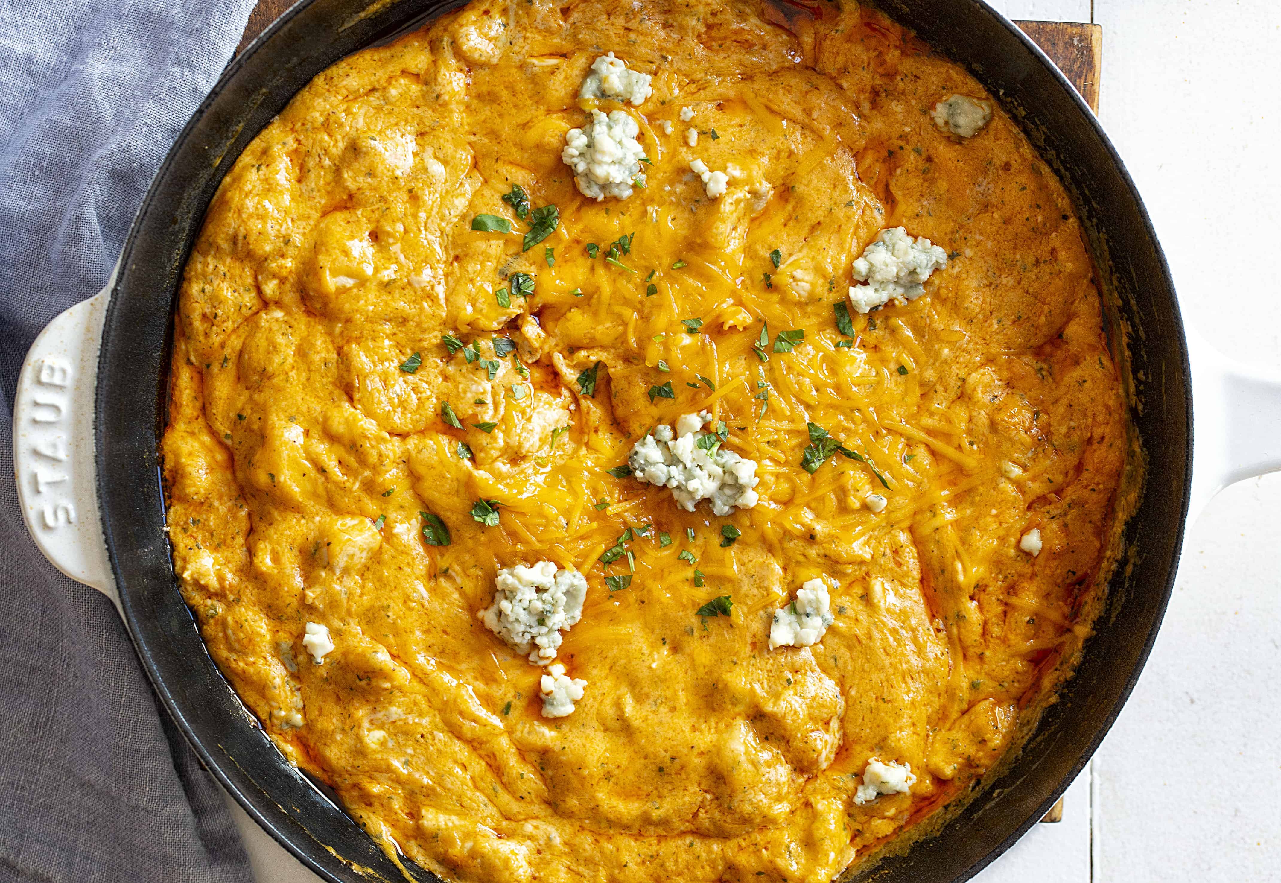 布法罗鸡肉蘸酱