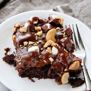 rocky-sheet-cake-blog-image