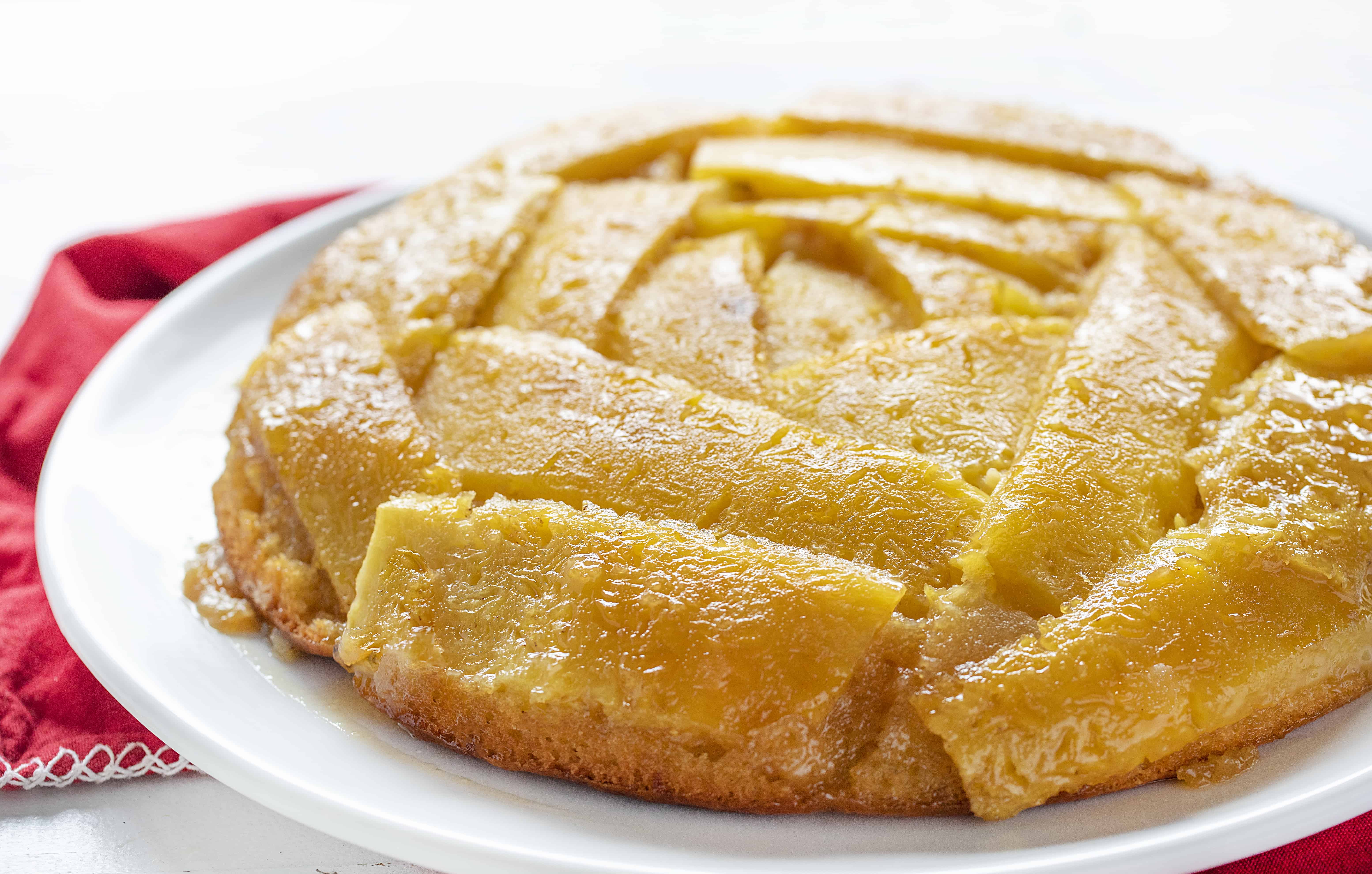 颠倒的菠萝蛋糕与“花”的设计