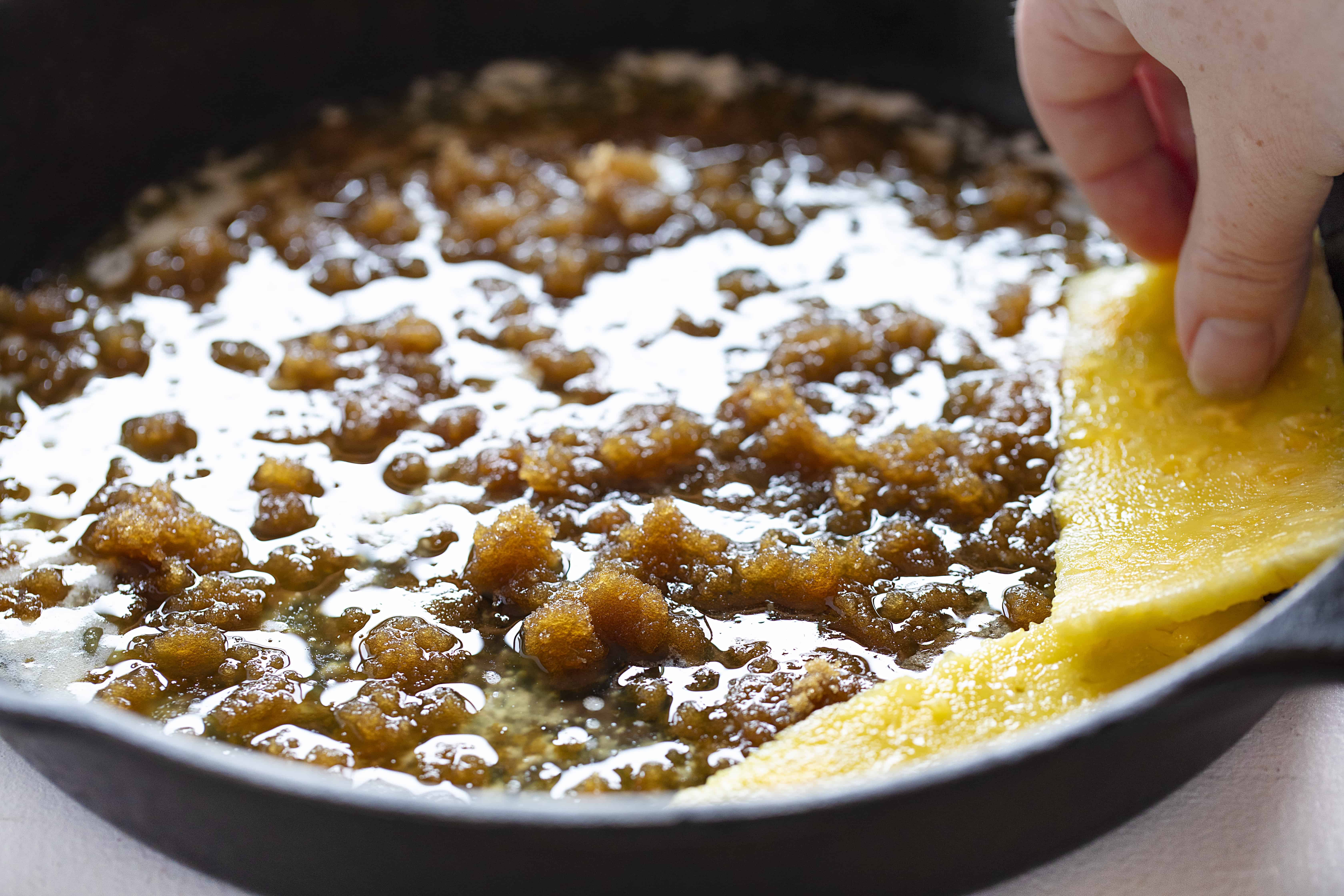 一流的颠倒的菠萝蛋糕