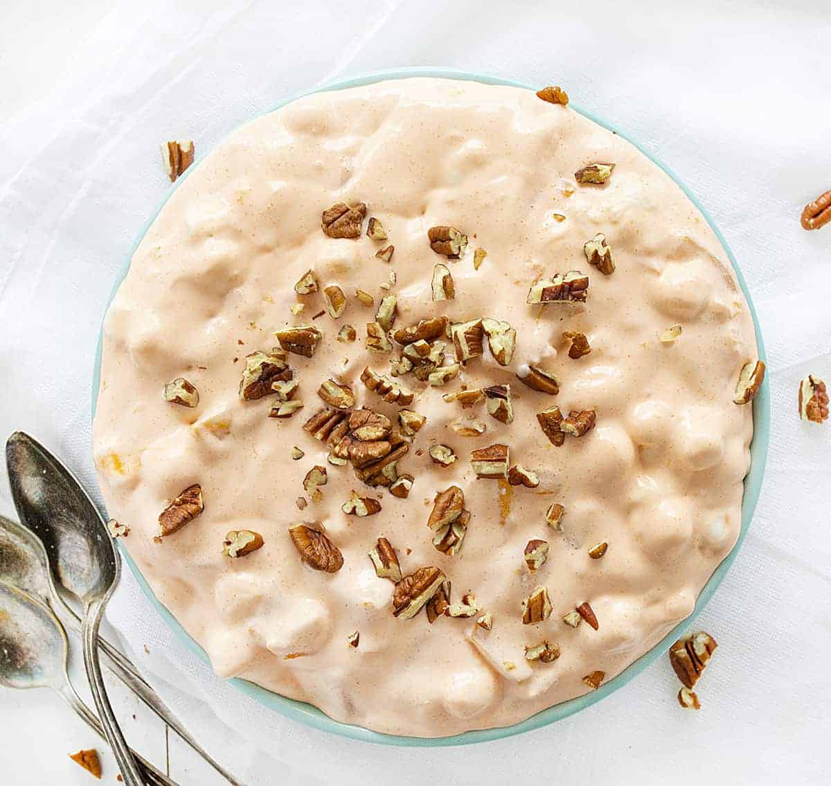 桃子沙拉配山核桃