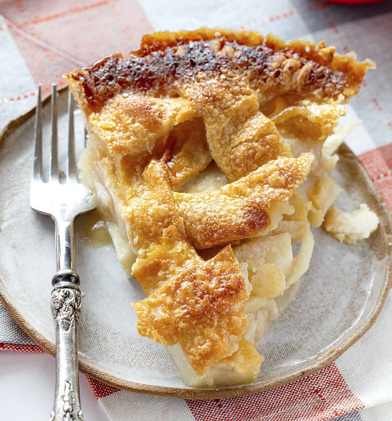 焦糖苹果派的一块