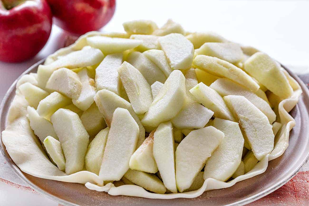 新鲜的苹果焦糖苹果派