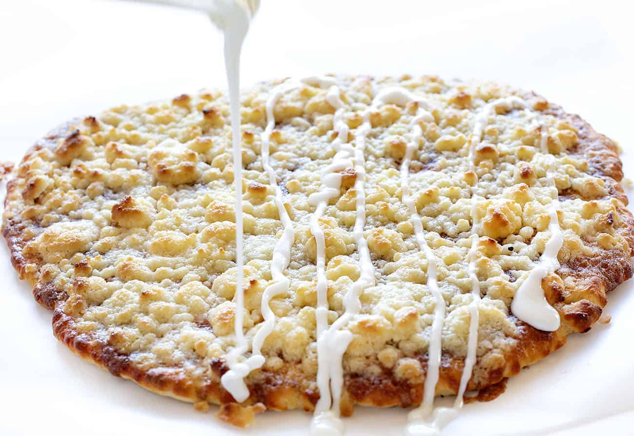 细雨釉在温暖的仙人掌面包gydF4y2Ba