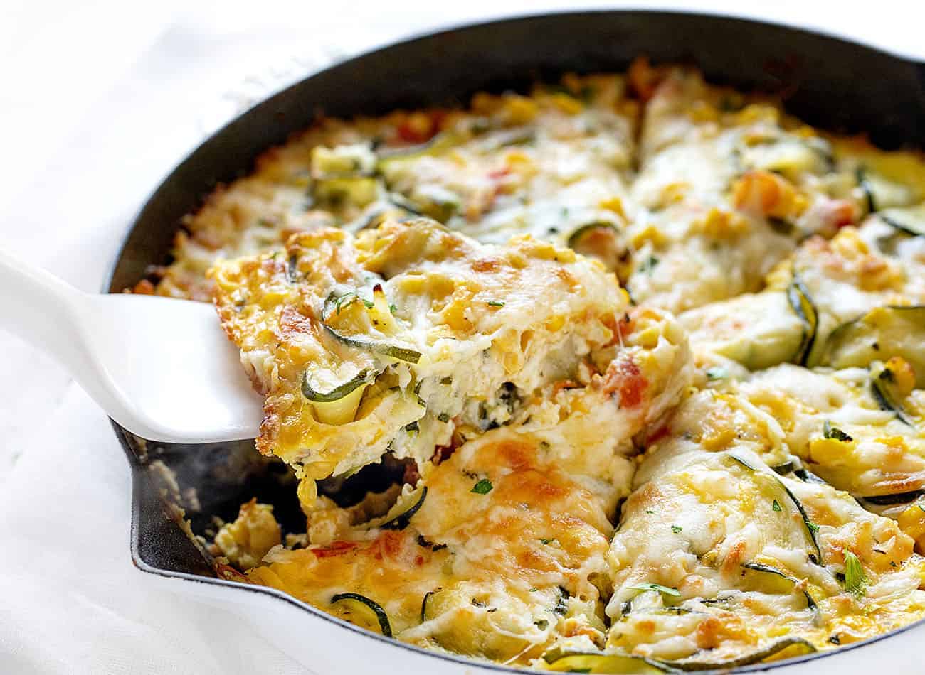 一块祖钦尼和玉米乳蛋饼被移除