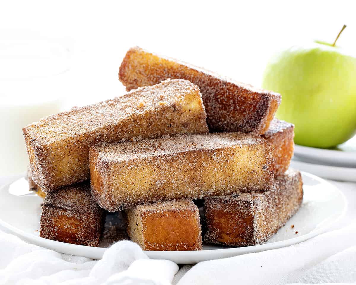 油炸苹果香料蛋糕棒