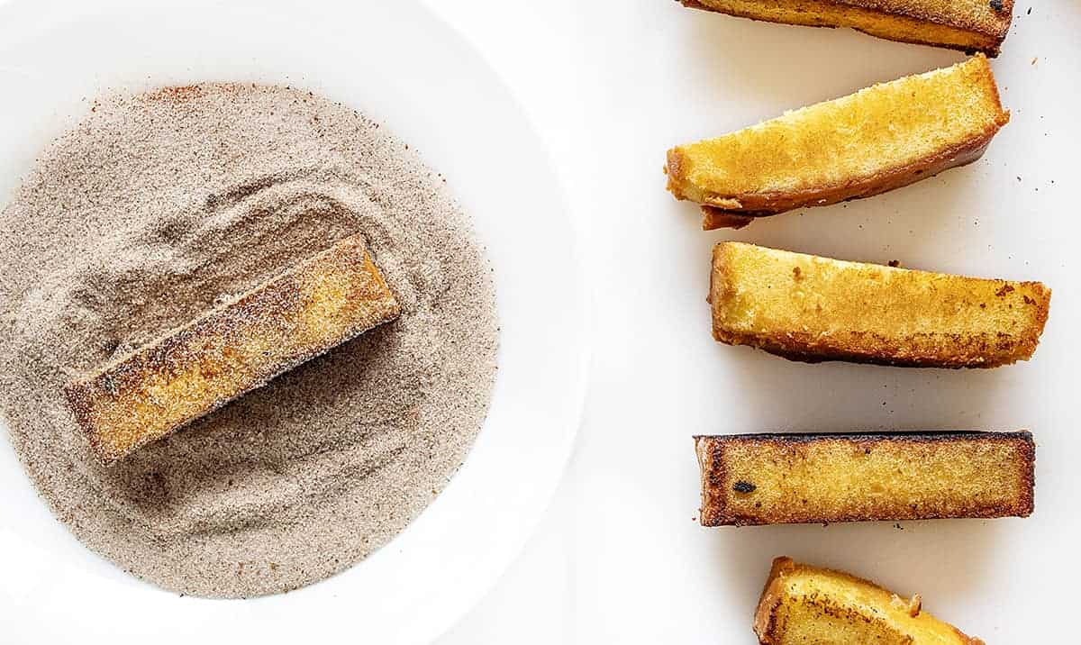 油炸蛋糕上苹果香料糖的涂覆过程