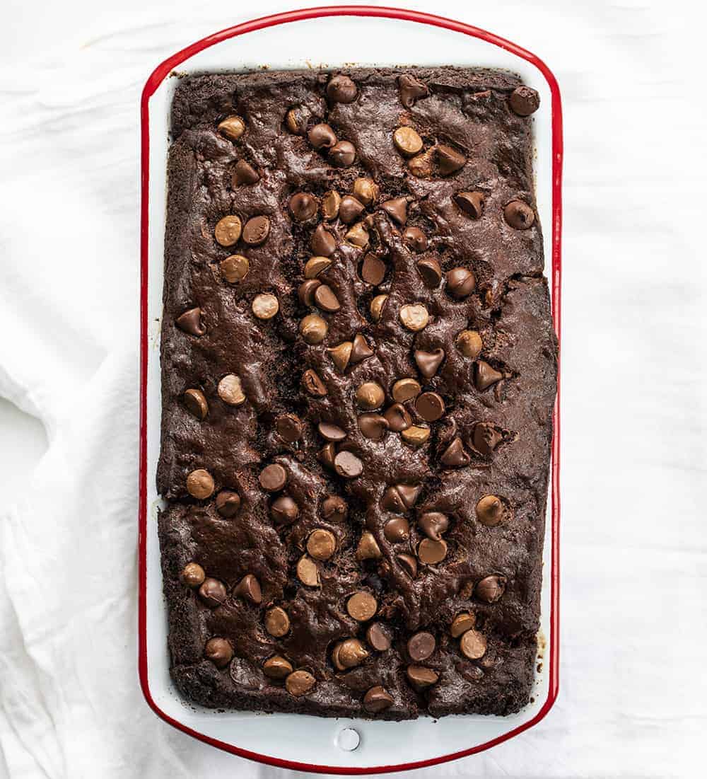 头顶的三层巧克力香蕉面包