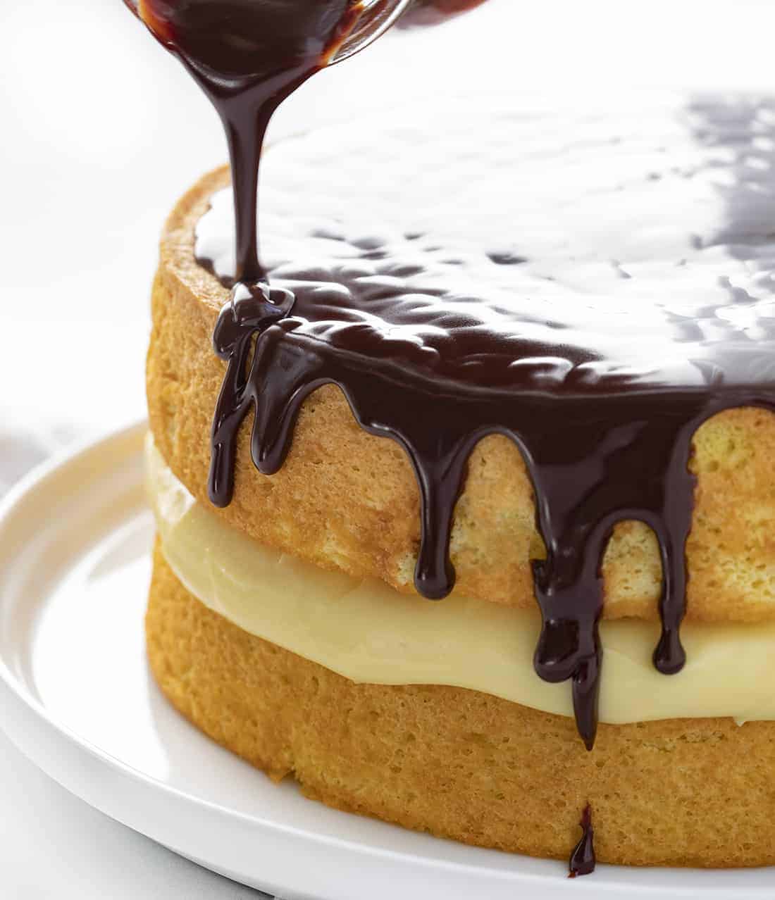 熟读巧克力在波士顿奶油派