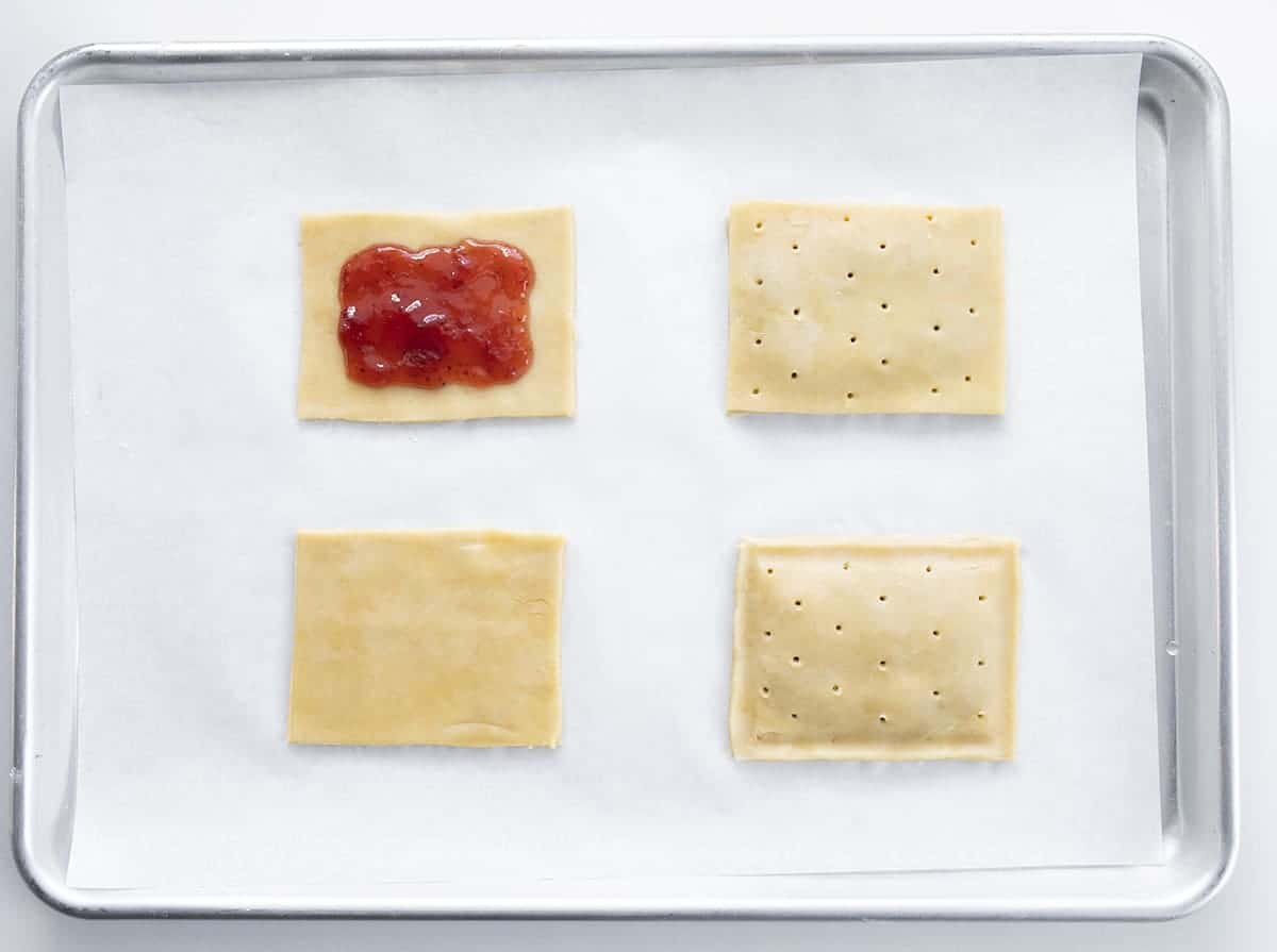 自制草莓馅饼的制作过程