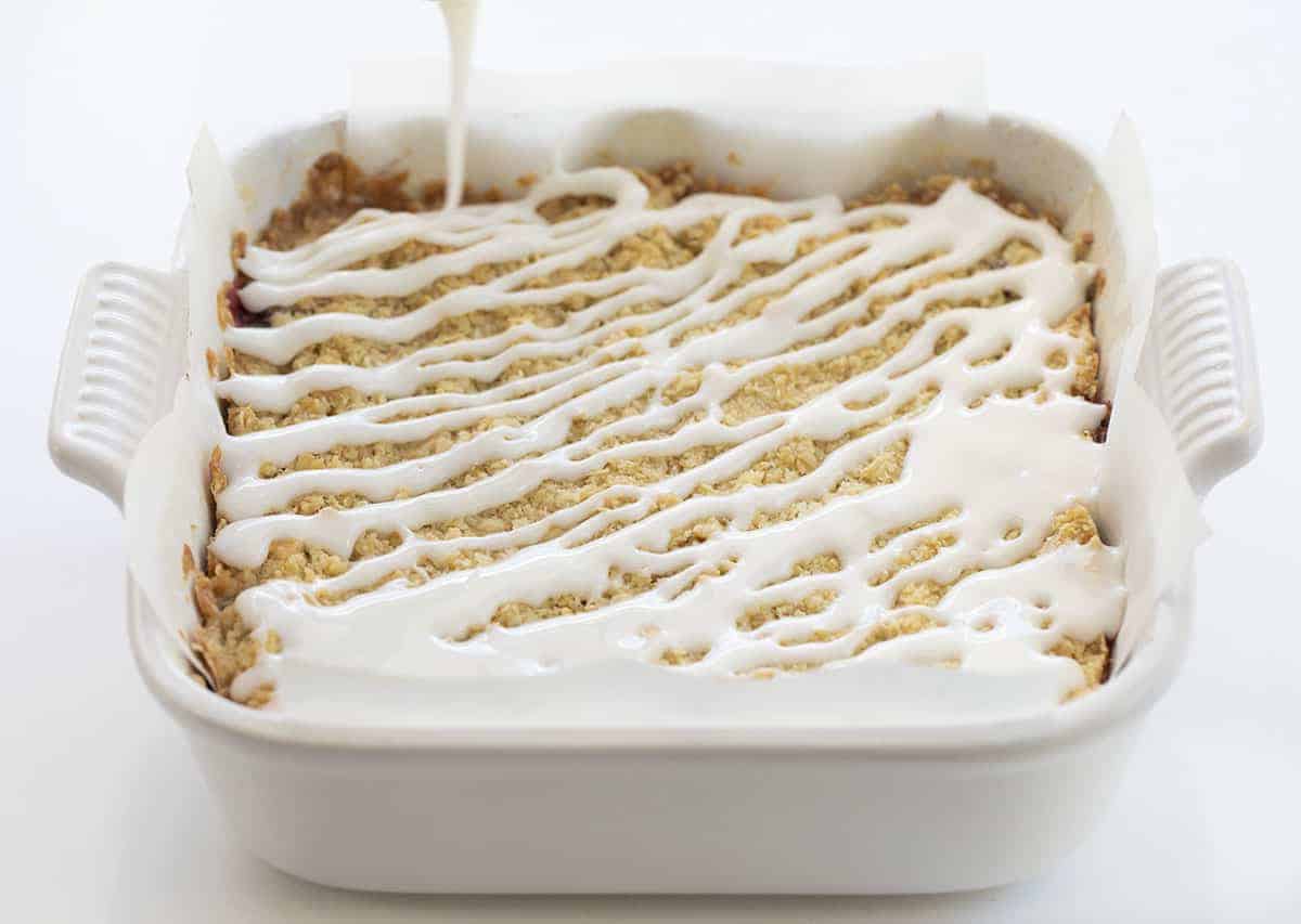 添加釉燕麦覆盆子酒吧