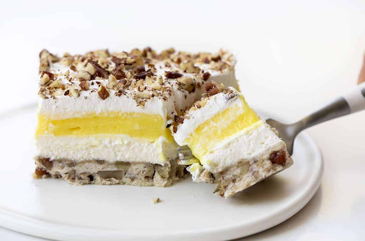 叉把一口从柠檬郁郁葱葱。