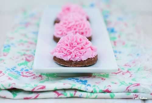 IMG_8031.buttercreamsugarcookies